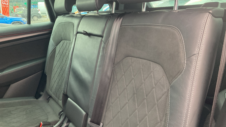 Skoda Kodiaq 2.0 TSI 190 Sport Line 4x4 5dr DSG [7 Seat] Petrol Estate